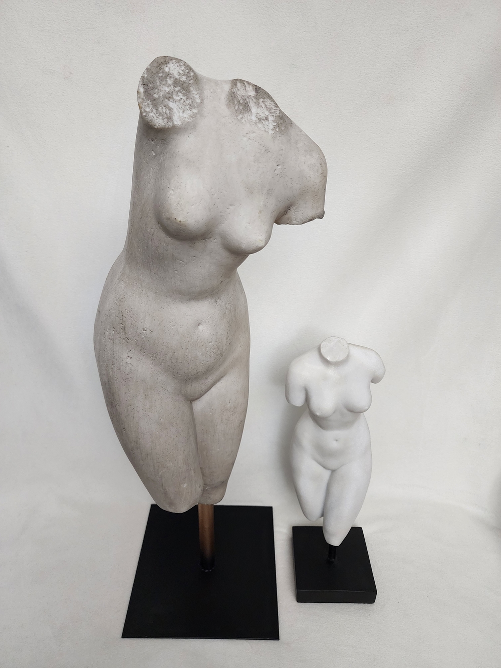 Minimalist Female Torso Sculptures Set - White and Light Gray 26" and 15" - Picture 2 of 3
